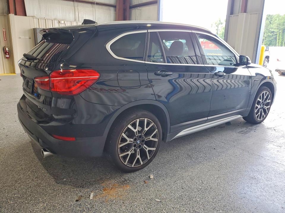 Photo 3 from auction – 2021 BMW X1 with VIN WBXJG7C09M5U42324