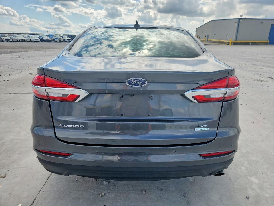 Photo 6 from auction – 2020 FORD FUSION with VIN 3FA6P0HD2LR218271