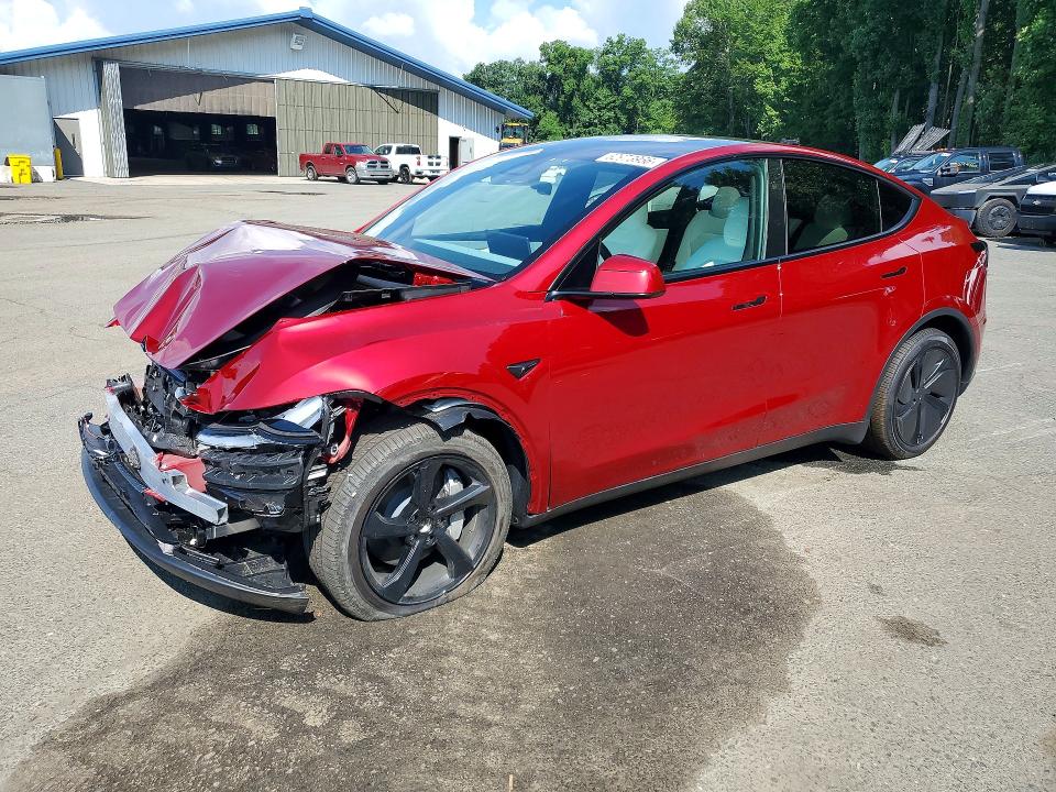 TESLA MODEL Y 2026 with VIN 7SAYGDEEXTA676505 - Photo from auction