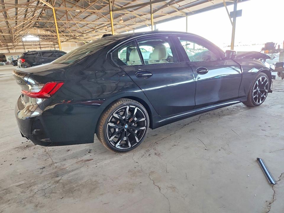 Photo 3 from auction – 2025 BMW 330XI with VIN 3MW89CW05S8F36322