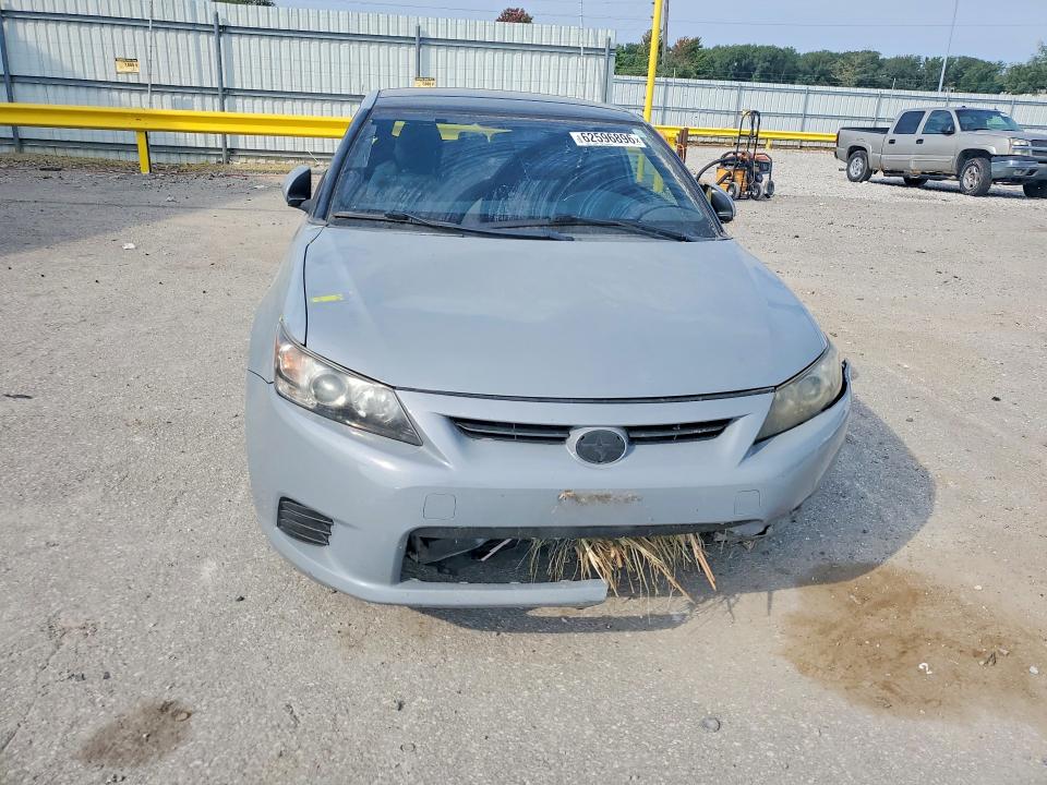 Photo 5 from auction – 2012 SCION TC with VIN JTKJF5C73C3041940