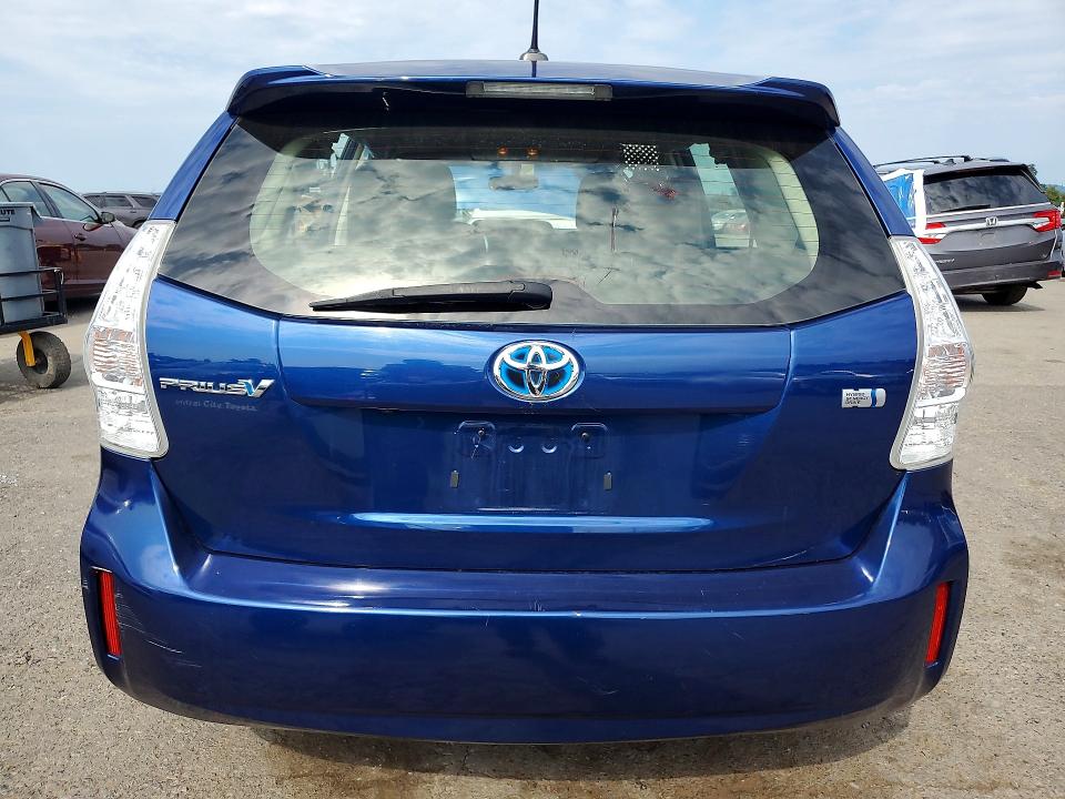 Photo 6 from auction – 2014 TOYOTA PRIUS V with VIN JTDZN3EU3E3318674