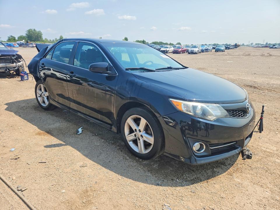 Zdjęcie 4 z aukcji – 2014 TOYOTA CAMRY z VIN 4T1BF1FK3EU813804