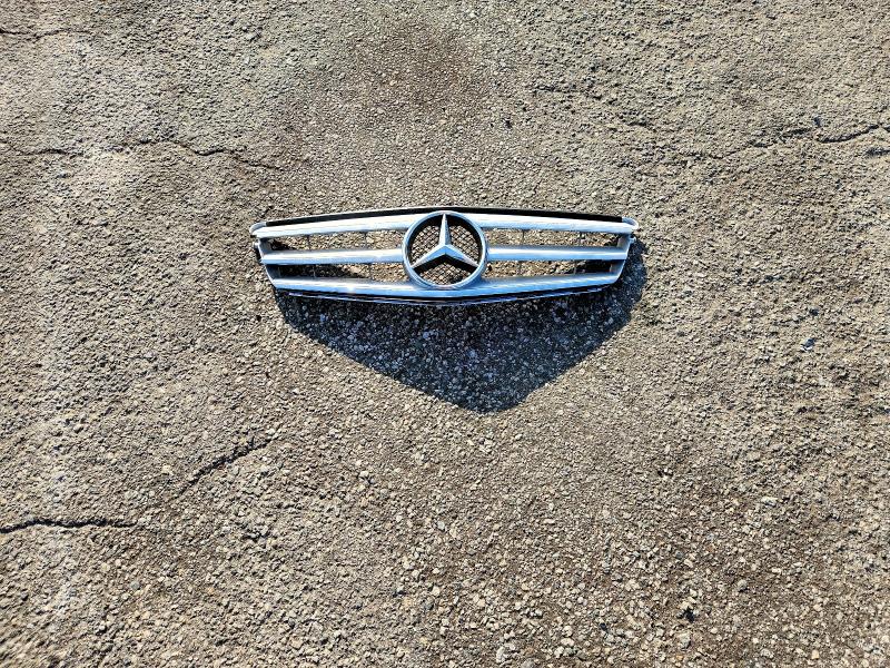 Photo 12 from auction – 2012 MERCEDES-BENZ C with VIN WDDGF8BB0CR204331
