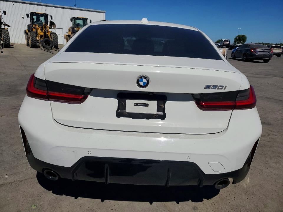 Фото 6 с аукциона – 2025 BMW 330I с VIN 3MW69CW00S8F34596