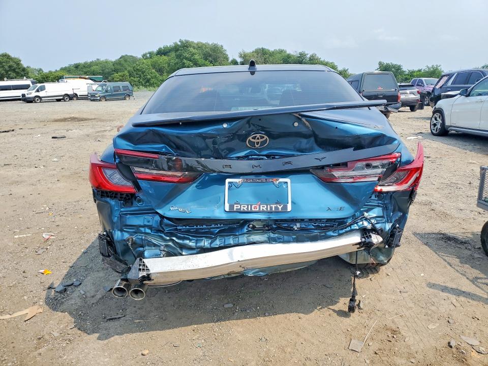 Photo 6 from auction – 2026 TOYOTA CAMRY with VIN 4T1DAACKXTU322302