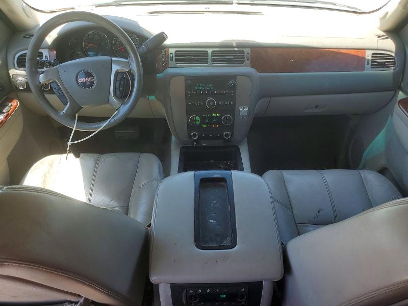 Photo 8 from auction – 2011 GMC YUKON XL with VIN 1GKS2KE38BR226209