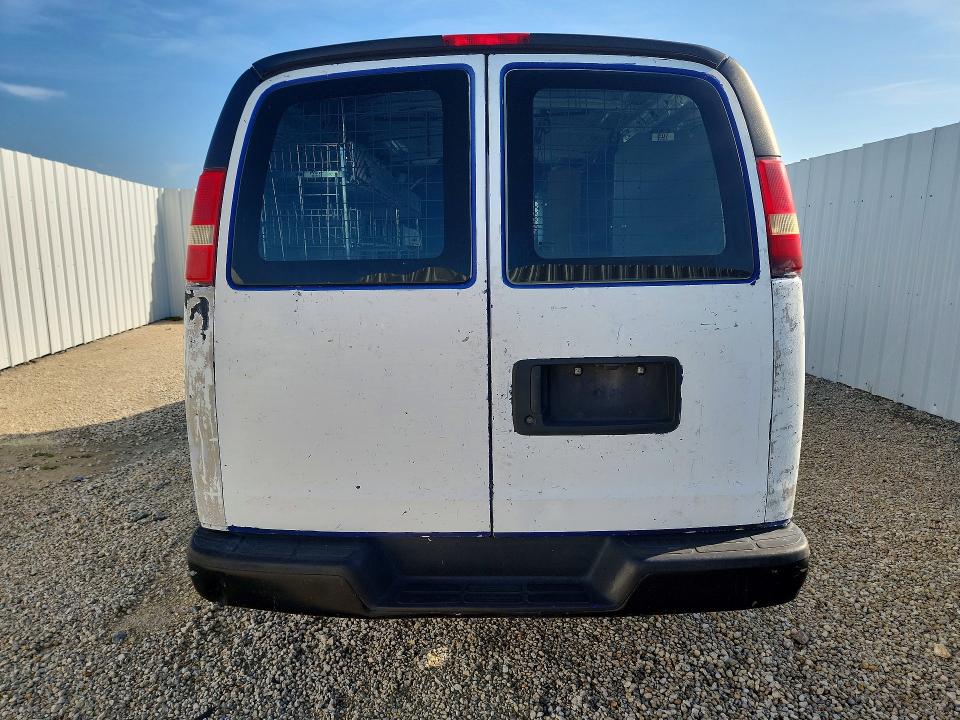 Photo 6 from auction – 2012 CHEVROLET EXPRESS G1500 with VIN 1GCSGAFX5C1139635