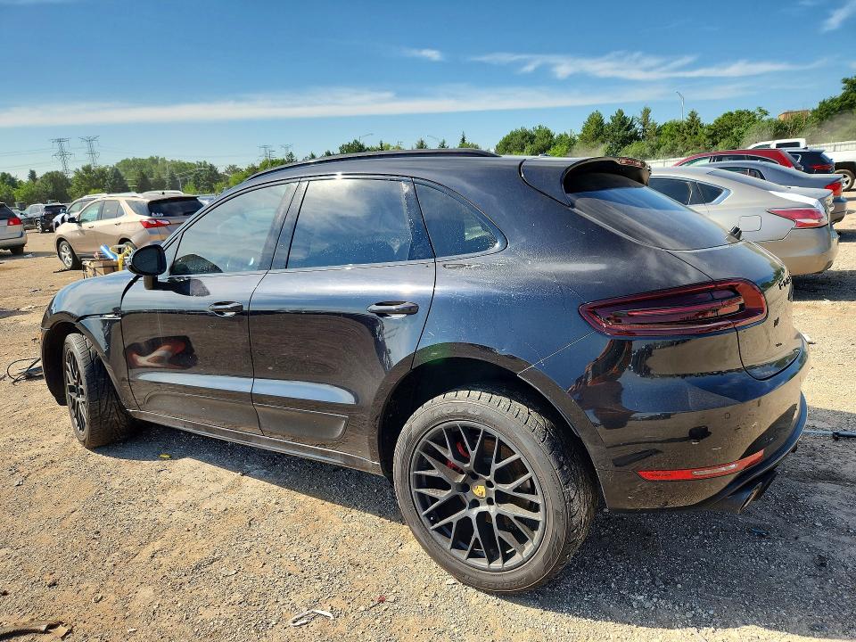 Photo 2 from auction – 2017 PORSCHE MACAN with VIN WP1AG2A57HLB56468