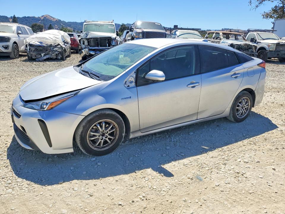 TOYOTA PRIUS 2021 with VIN JTDKAMFU2M3142247 - Photo from auction