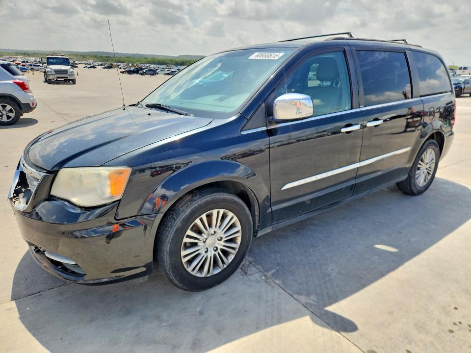 2014 CHRYSLER TOWN & COUNTRY - Търг №60660616