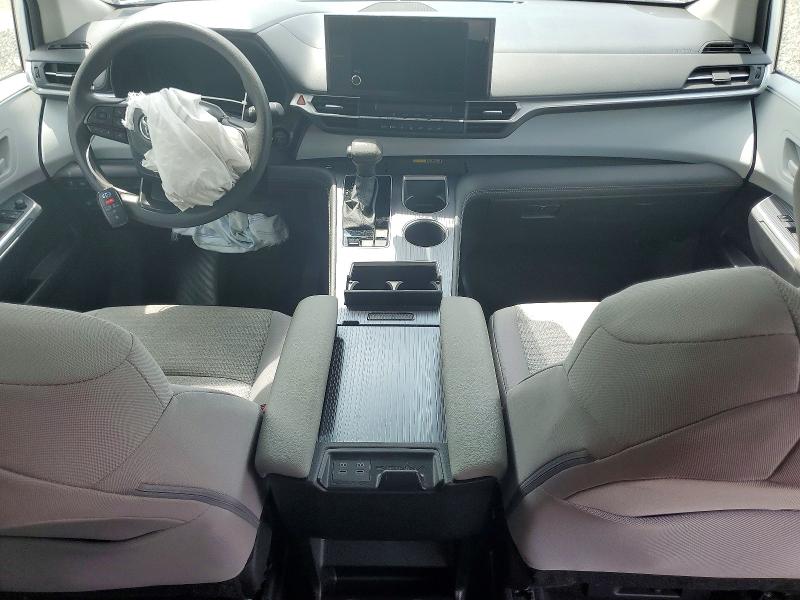 Photo 8 from auction – 2025 TOYOTA SIENNA with VIN 5TDBRKEC0SS285778