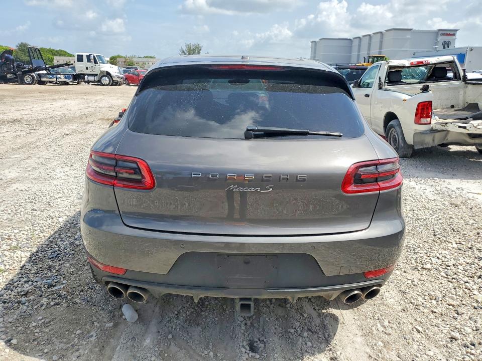 Photo 6 from auction – 2016 PORSCHE MACAN with VIN WP1AB2A55GLB40847