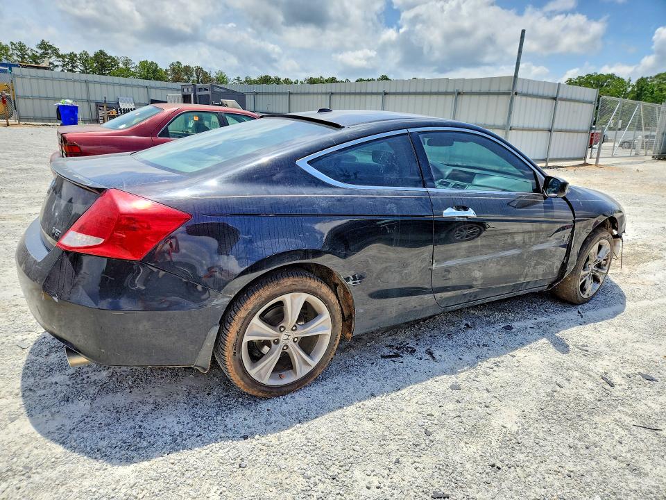 Photo 3 from auction – 2012 HONDA ACCORD with VIN 1HGCS2B89CA001721