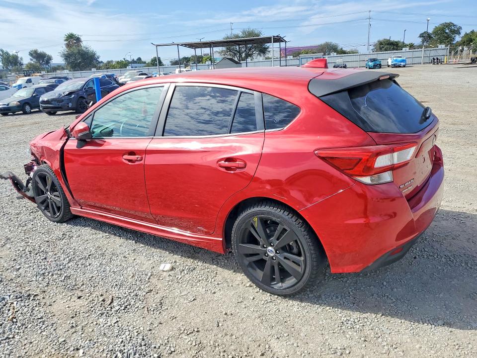 Zdjęcie 2 z aukcji – 2018 SUBARU IMPREZA z VIN 4S3GTAK68J1729047