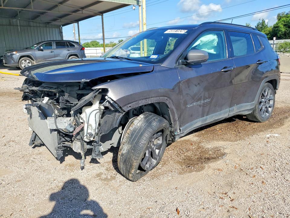 JEEP COMPASS 2021 with VIN 3C4NJCEB7MT550030 - Photo from auction
