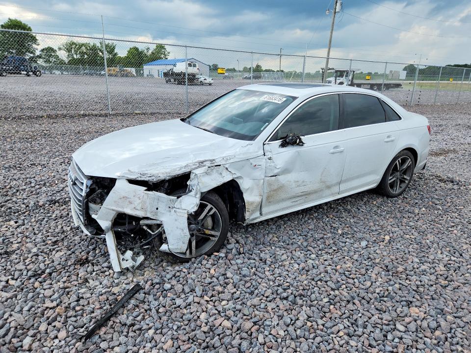 AUDI A4 2017 with VIN WAUENAF44HN024417 - Photo from auction