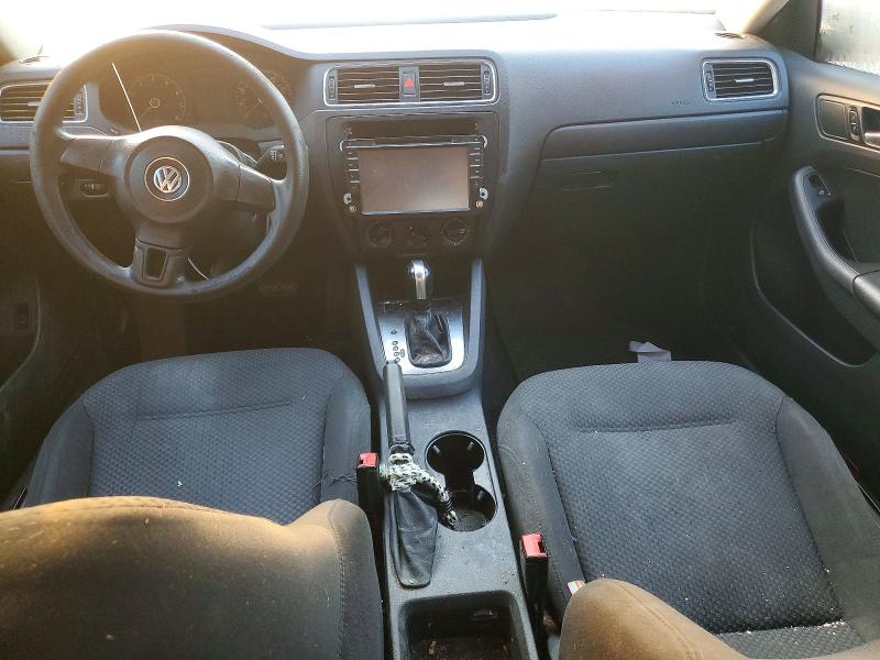 Photo 8 from auction – 2013 VOLKSWAGEN JETTA with VIN 3VW2K7AJ3DM234670