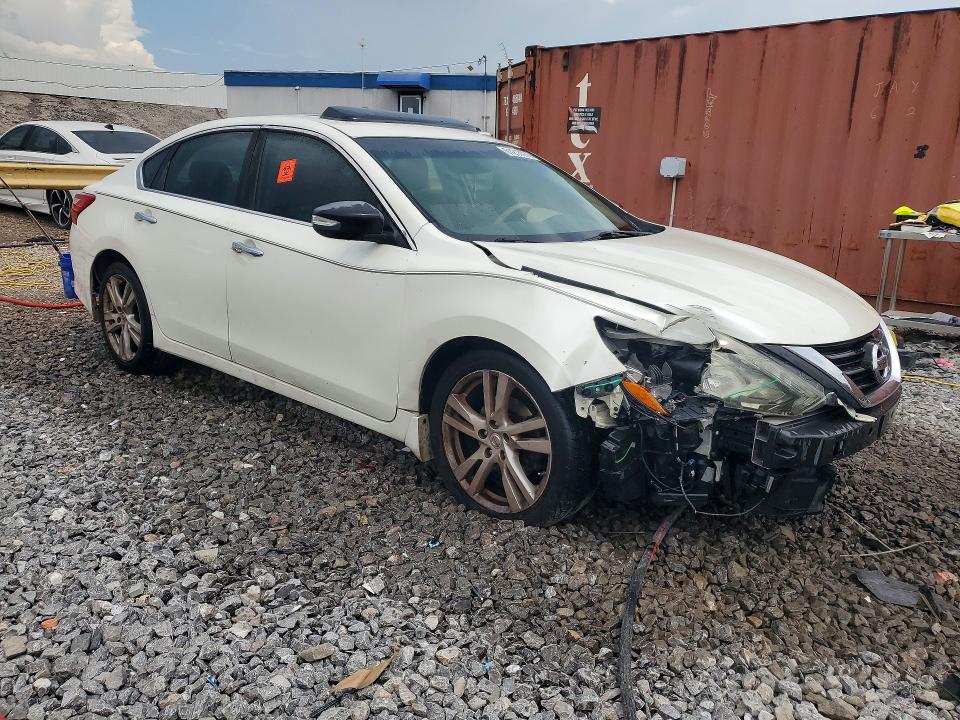Photo 4 from auction – 2016 NISSAN ALTIMA with VIN 1N4BL3APXGC237252