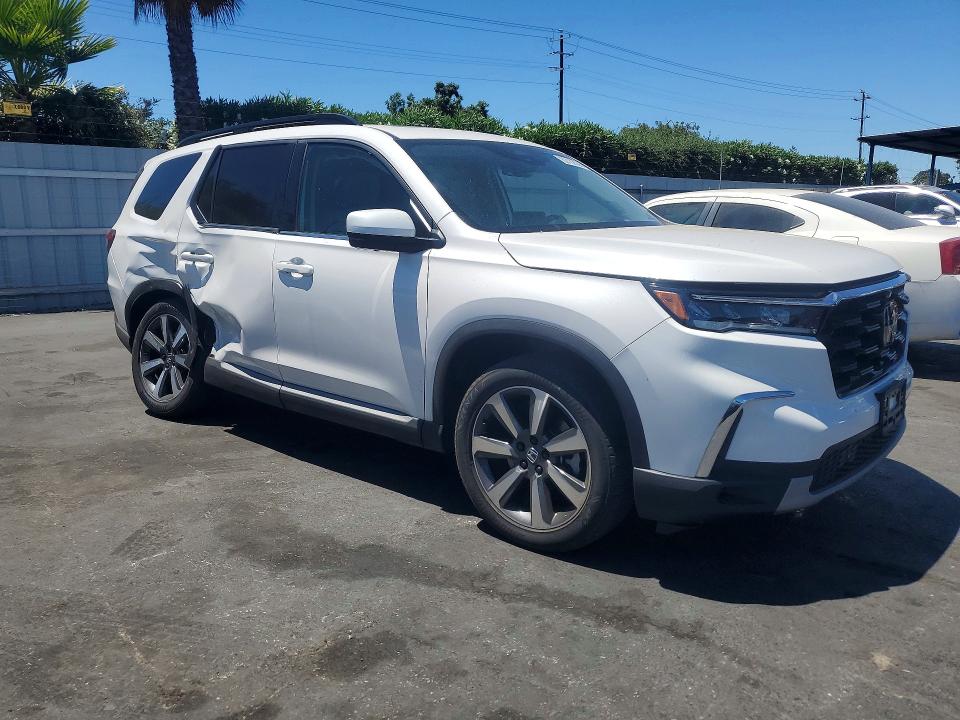 Photo 4 from auction – 2024 HONDA PILOT with VIN 5FNYG1H88RB038671