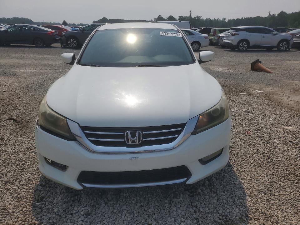 Photo 5 from auction – 2015 HONDA ACCORD with VIN 1HGCR2F53FA102284