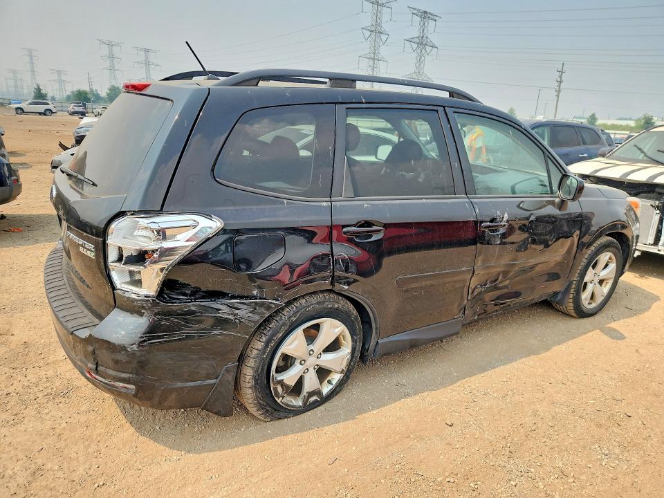 Photo 3 from auction – 2015 SUBARU FORESTER with VIN JF2SJADCXFH831422