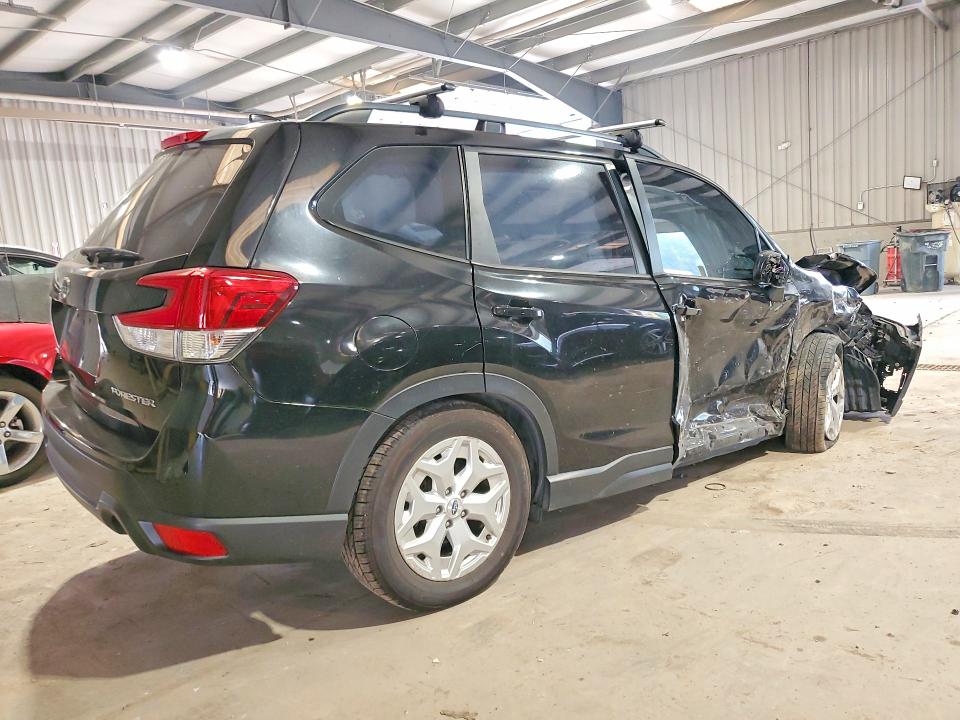 Photo 3 from auction – 2020 SUBARU FORESTER with VIN JF2SKADCXLH418067