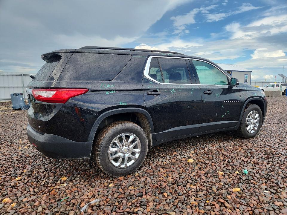 Photo 3 from auction – 2021 CHEVROLET TRAVERSE with VIN 1GNERGKW3MJ166316