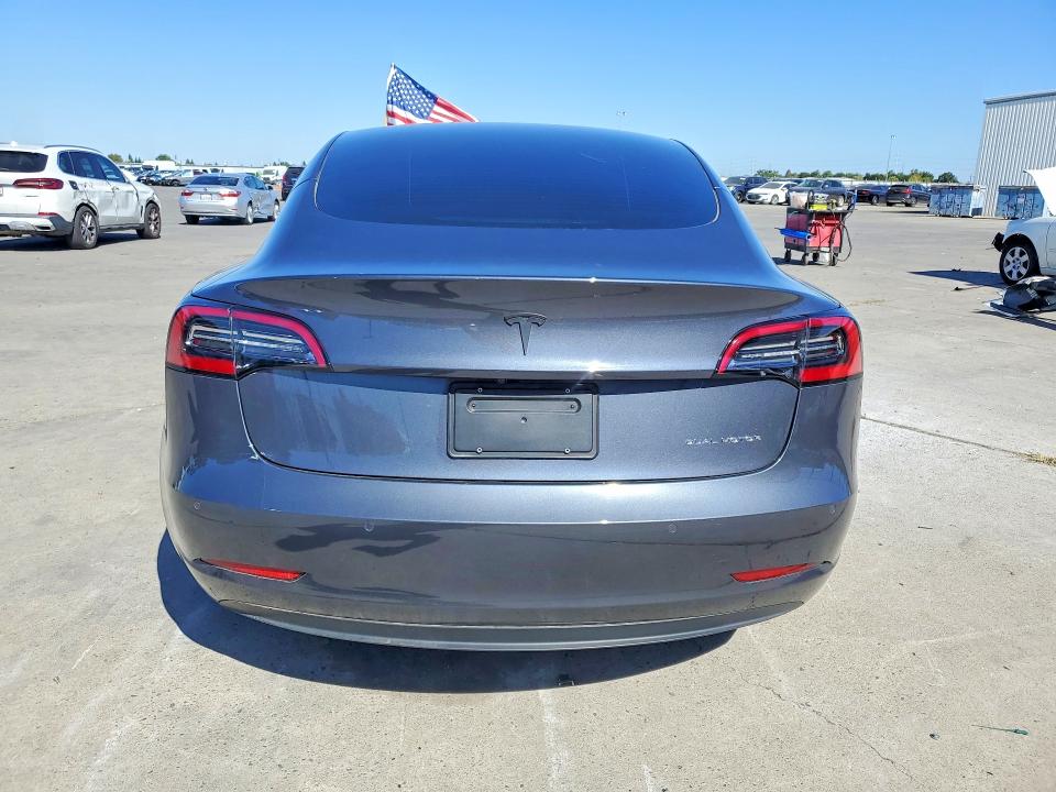 Photo 6 from auction – 2022 TESLA MODEL 3 with VIN 5YJ3E1EB2NF319634