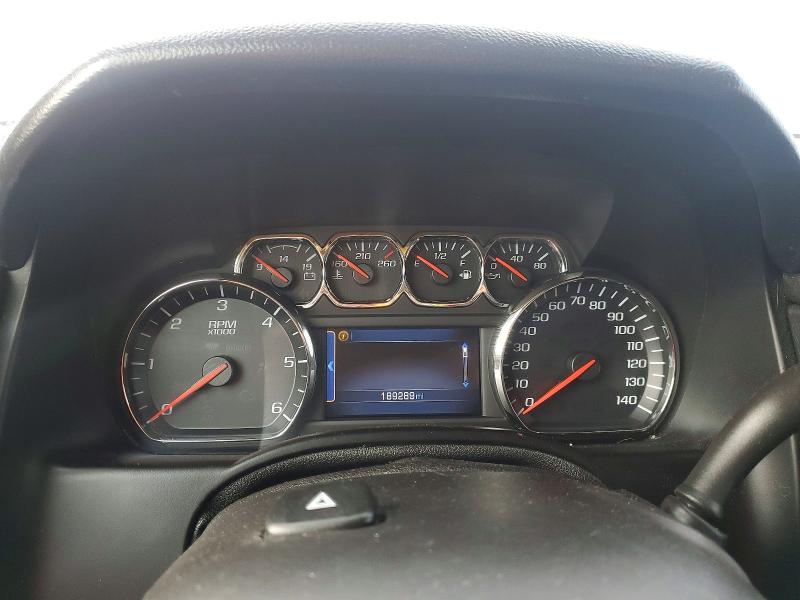 Photo 9 from auction – 2015 CHEVROLET SUBURBAN with VIN 1GNSKJKC8FR231384