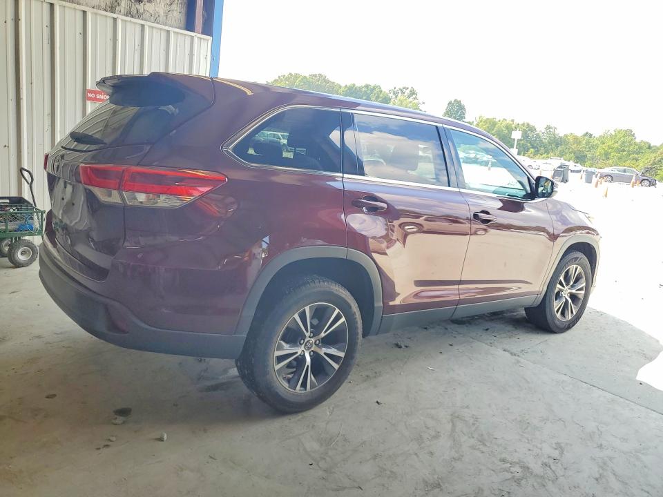 Photo 3 from auction – 2019 TOYOTA HIGHLANDER with VIN 5TDZZRFHXKS308162