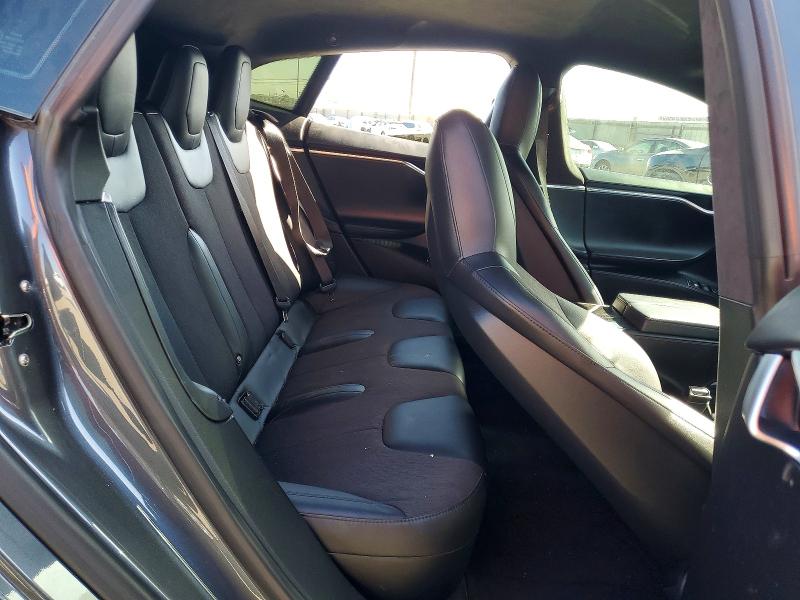Zdjęcie 10 z aukcji – 2016 TESLA MODEL S z VIN 5YJSA1E12GF175343