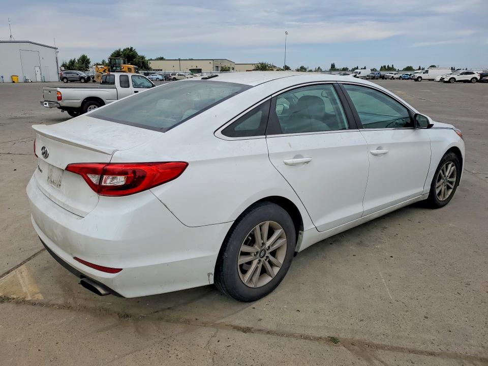 Photo 3 from auction – 2016 HYUNDAI SONATA with VIN 5NPE24AF5GH344849