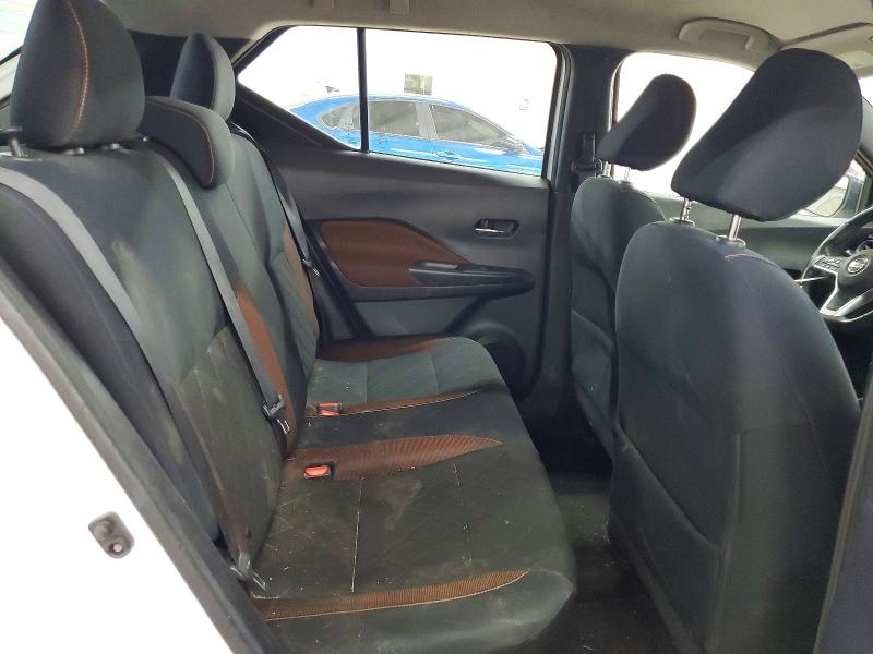 Photo 11 from auction – 2018 NISSAN KICKS with VIN 3N1CP5CU0JL532876