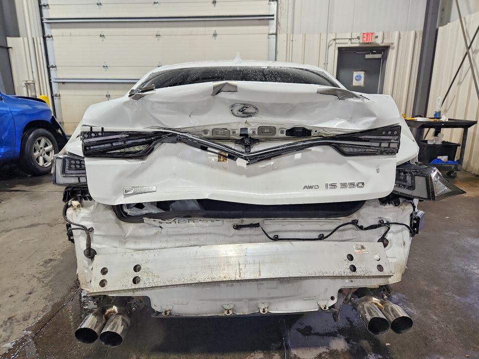 Photo 6 from auction – 2015 LEXUS IS with VIN JTHCE1D25F5009254