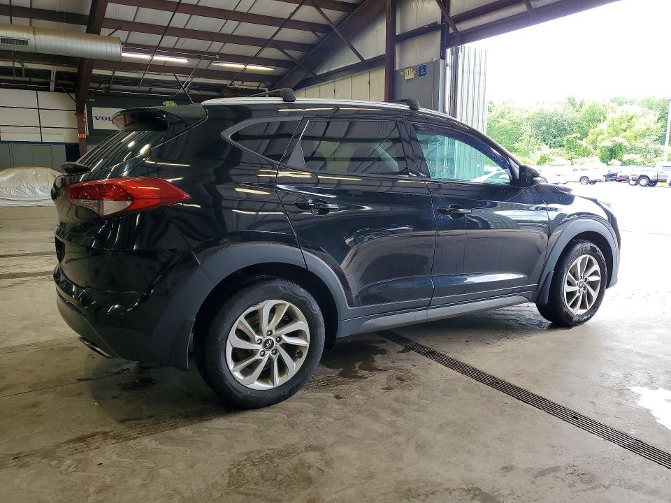 Photo 3 from auction – 2016 HYUNDAI TUCSON with VIN KM8J3CA26GU040563