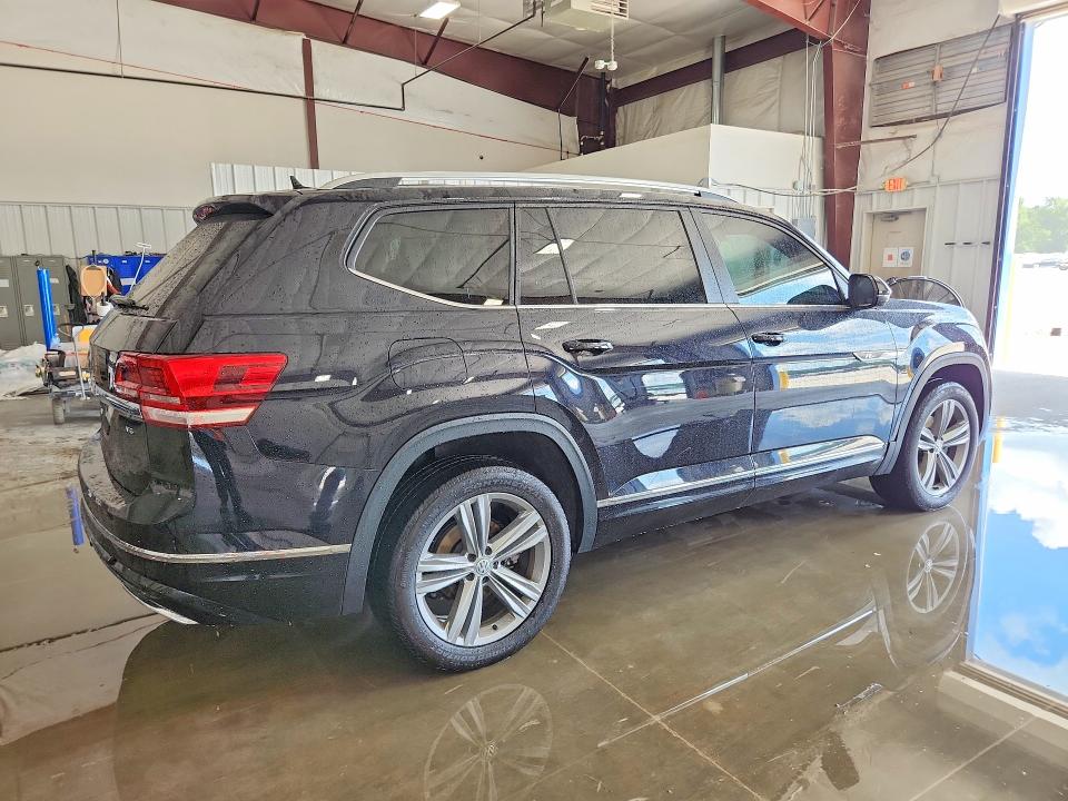 Photo 3 from auction – 2019 VOLKSWAGEN ATLAS with VIN 1V2SR2CA6KC529158