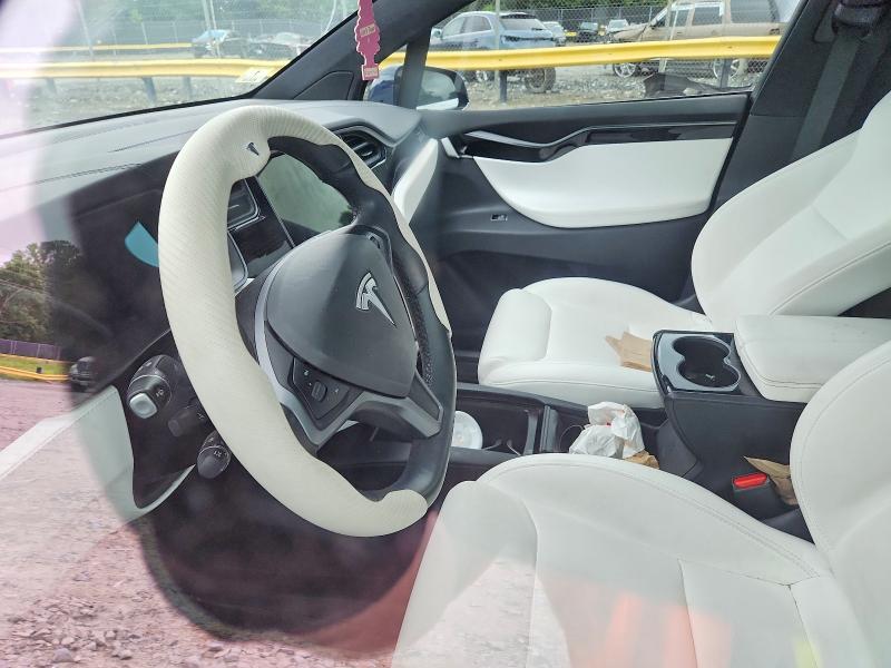 Photo 8 from auction – 2021 TESLA MODEL X with VIN 5YJXCDE28MF309925