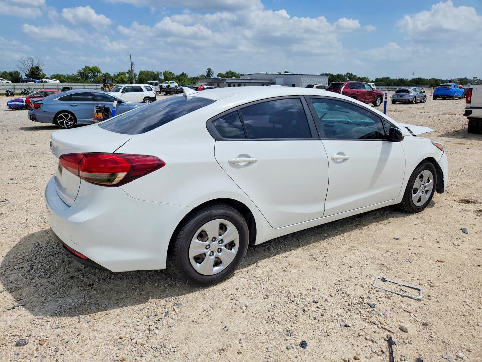 Photo 3 from auction – 2017 KIA FORTE with VIN 3KPFK4A77HE076213