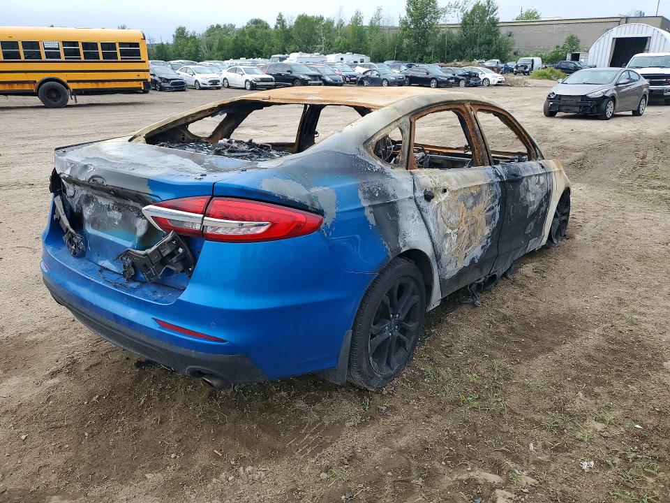 Photo 3 from auction – 2019 FORD FUSION with VIN 3FA6P0HD9KR190791