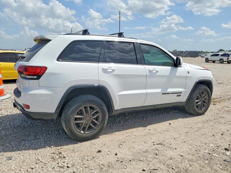 Снимка 3 от търг – 2016 JEEP GRAND CHEROKEE с VIN 1C4RJFBG5GC380897