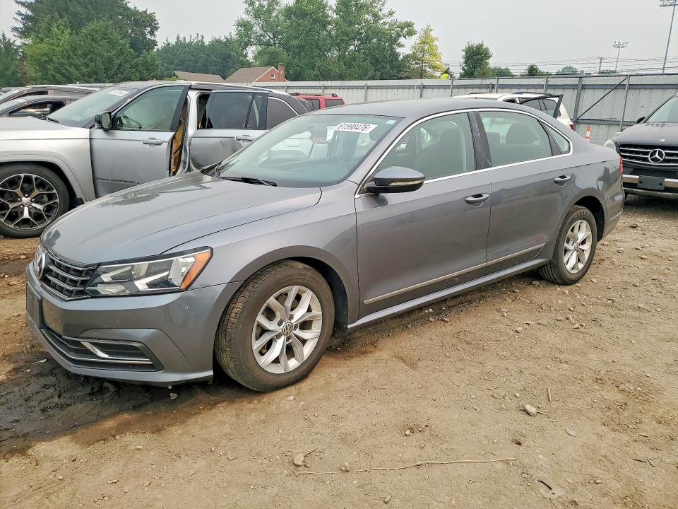 VOLKSWAGEN PASSAT 2016 with VIN 1VWAT7A30GC059939 - Photo from auction