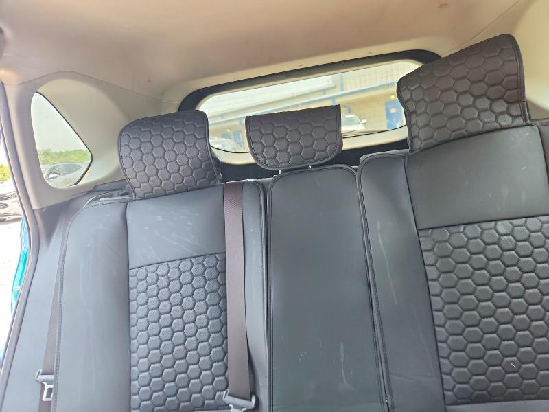 Photo 10 from auction – 2019 TOYOTA RAV4 with VIN JTMF1RFV1KD022969