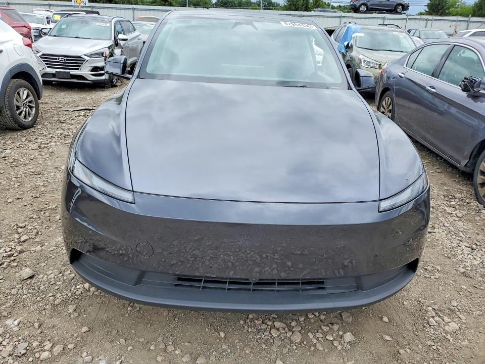 صورة رقم 5 من المزاد - 2026 TESLA MODEL Y مع VIN 7SAYGDED2TA592248