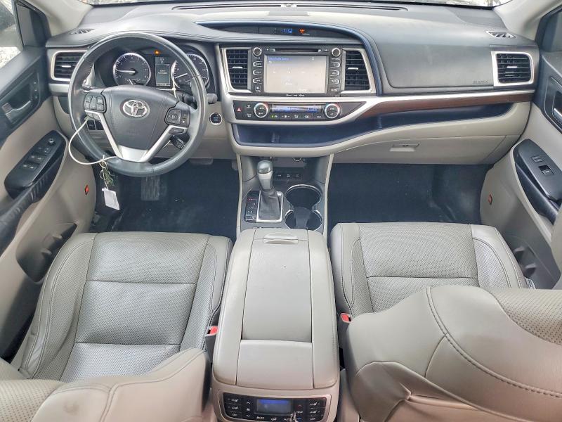 Photo 8 from auction – 2016 TOYOTA HIGHLANDER with VIN 5TDDKRFH0GS260435