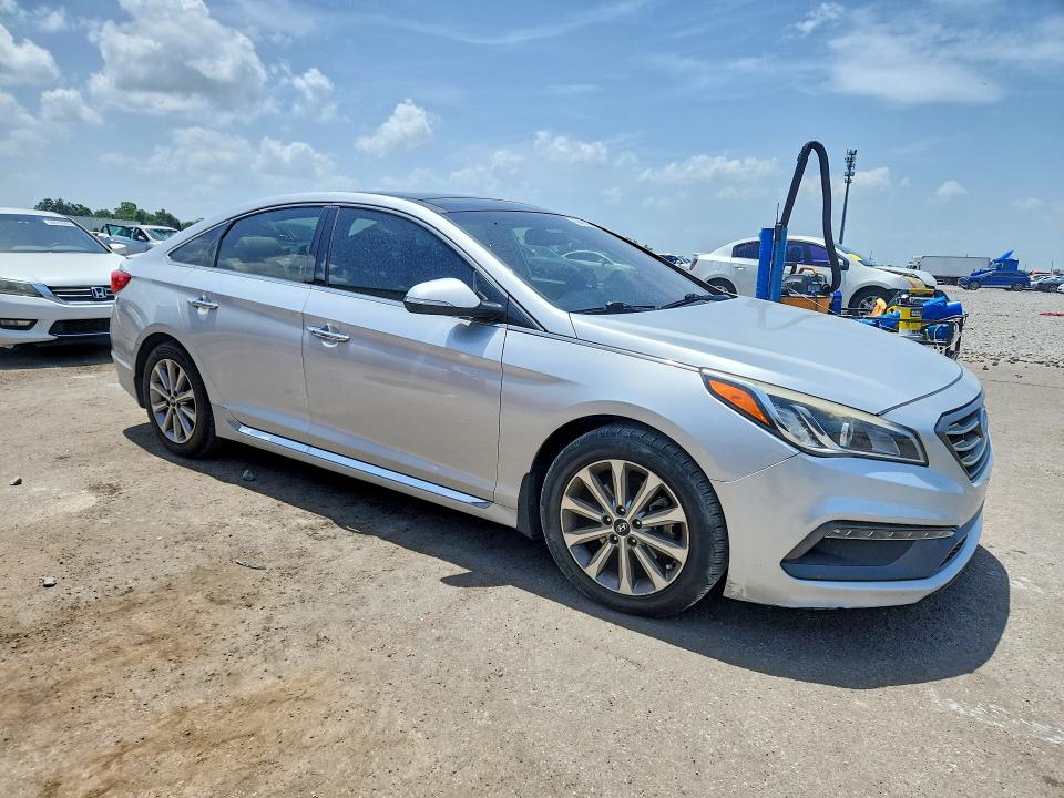 Photo 4 from auction – 2016 HYUNDAI SONATA with VIN 5NPE34AF3GH283496