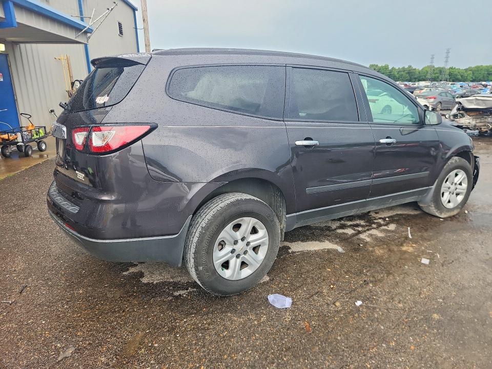 Photo 3 from auction – 2017 CHEVROLET TRAVERSE with VIN 1GNKRFKD7HJ302707