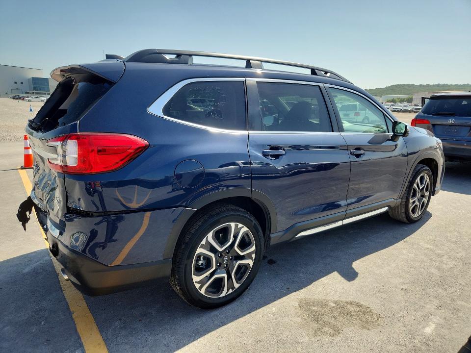 Photo 3 from auction – 2023 SUBARU ASCENT with VIN 4S4WMAUD6P3422621