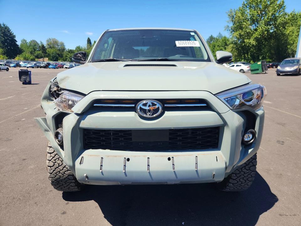 Photo 5 from auction – 2023 TOYOTA 4RUNNER with VIN JTERU5JR8P6197332