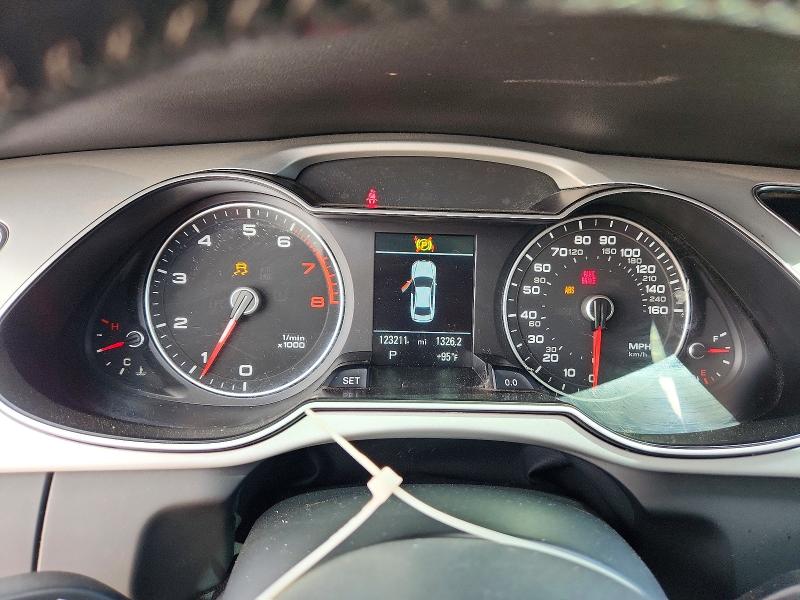 Снимка 9 от търг – 2015 AUDI A4 с VIN WAUFFAFL4FN033317